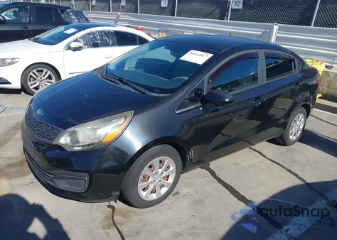 2015 Kia Rio Lx z USA, uszkodzony, nr VIN KNADM4A37F6441035